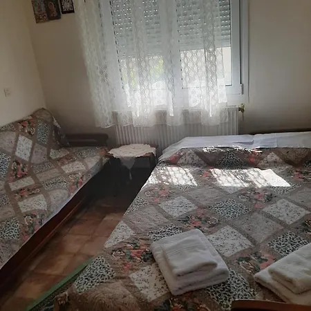 Annas Skala Sotiros